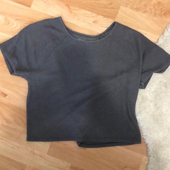 American eagle crop top